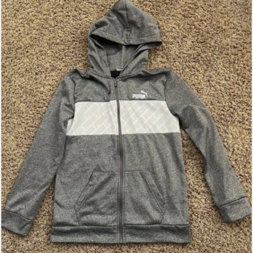 PUMA Boys Hooded Sweatshirt Size XL 18-20